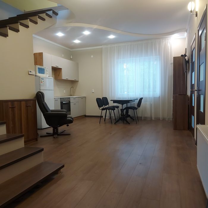 Здається двокімнатна квартира в центрі