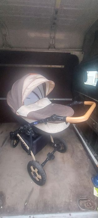 Продам коляску 2 в 1