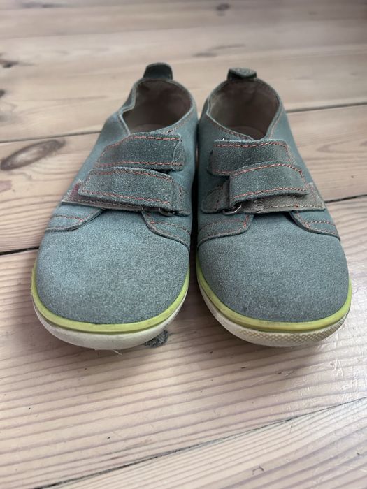 Mrugala zamszowe buty 28