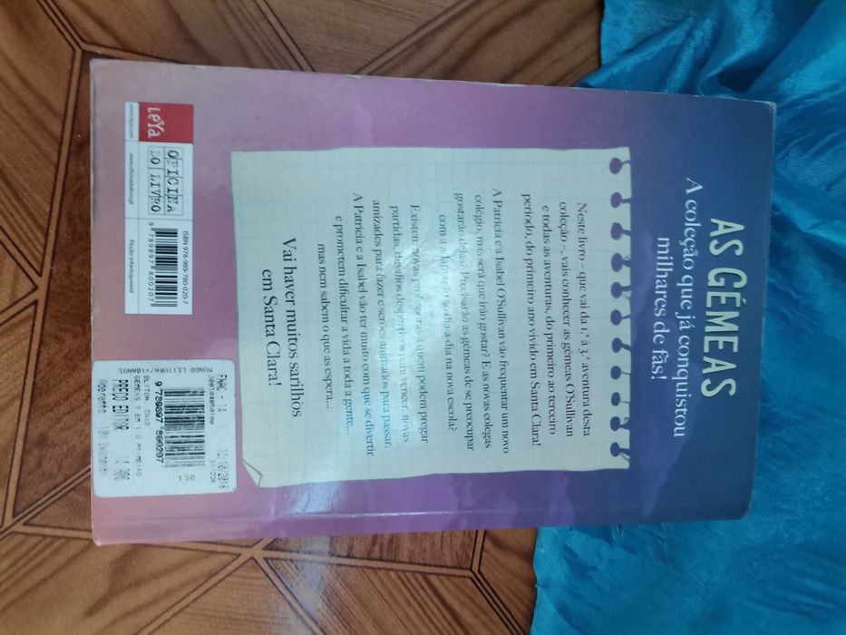 Livro "As Gémeas - O Primeiro Ano em Santa Clara"