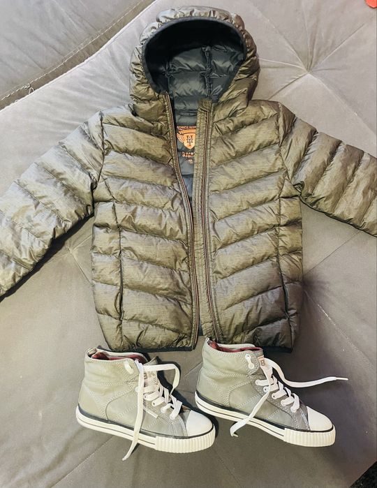 Куртка  кросівки ціна за все 200 гр