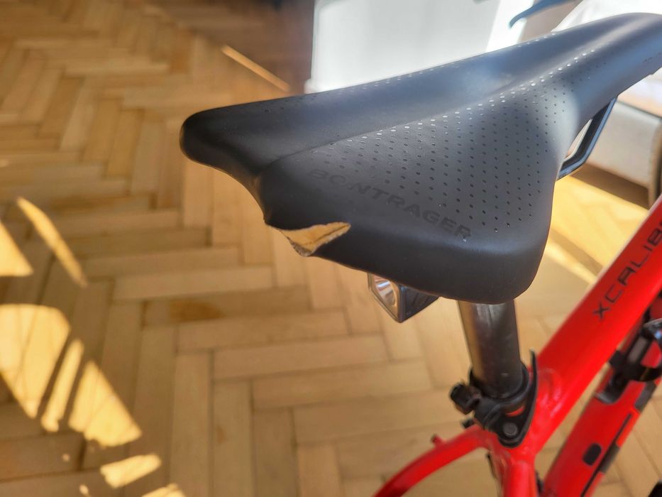 Rower TREK XCALIBER 8 M/L z akcesoriami