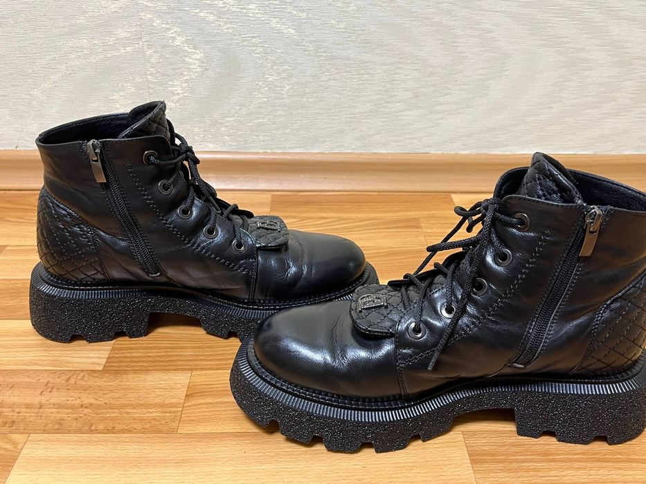 Демесезоні шкіряні  ботинки