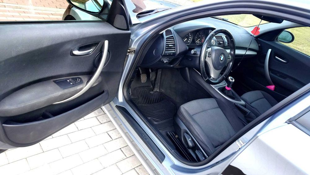 BMW SERIA 1 E87  118d moro