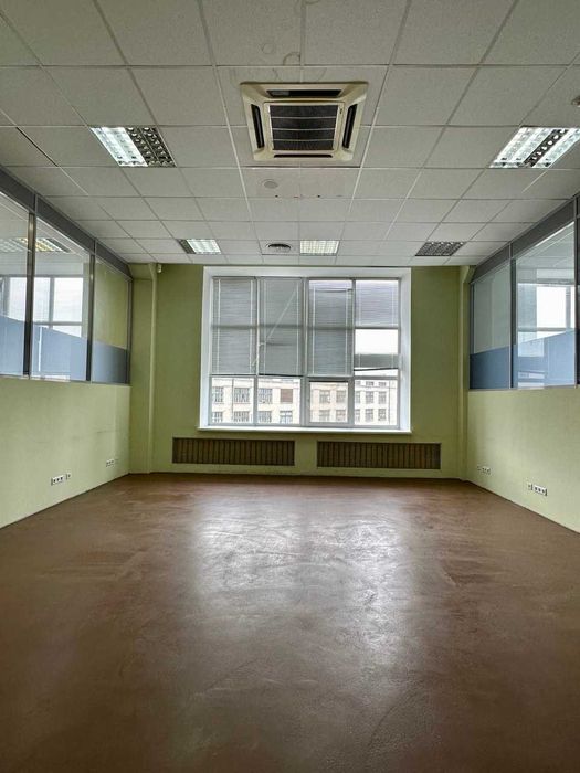 Офіс в бізнес центрі, 55 м.кв. Вокзальна. Власник