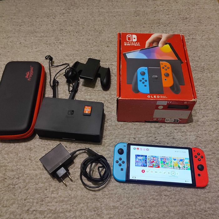 Konsola Nintendo switch OLED+gra+ etui