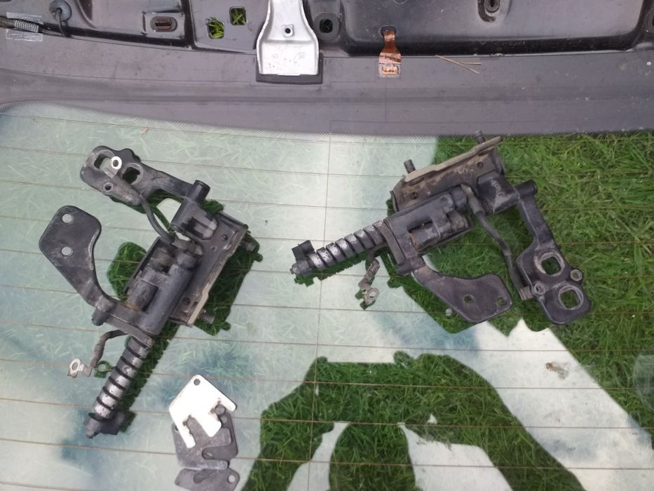 Czesci klapy klapa  bagażnika bmw e 46