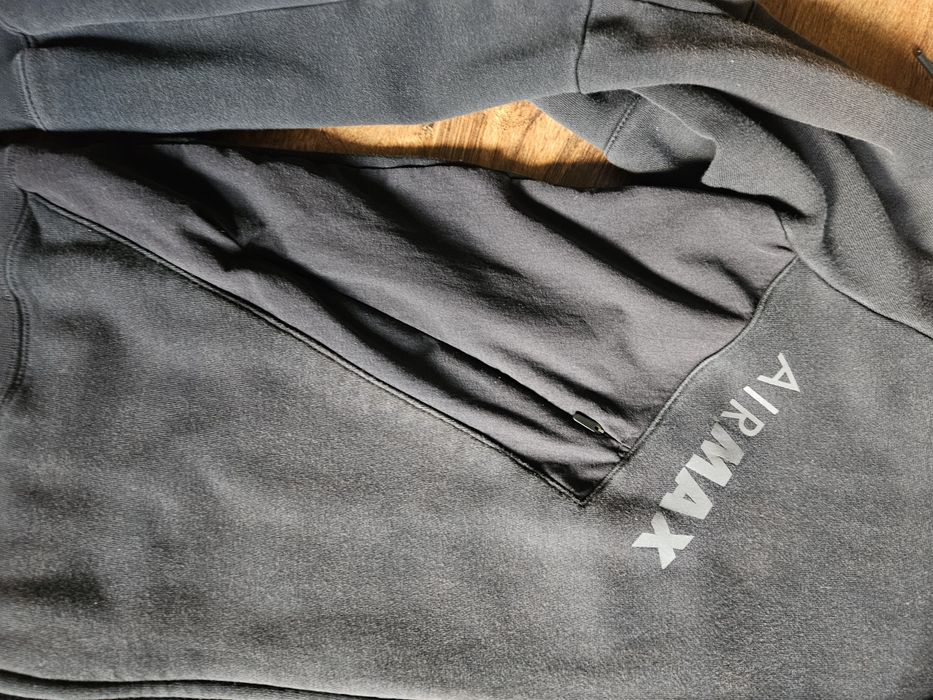 Nike AirMax M czarna bluza rozpinana z kapturem bawełna