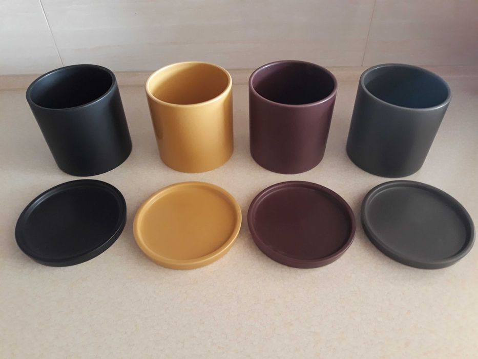 NOWA osłonka ceramiczna z podstawką / doniczka