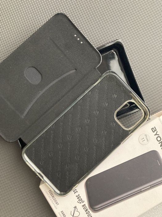 Case, etui z klapką, ochorna 360* Byondcase iPhone 11 czarne klasyczne