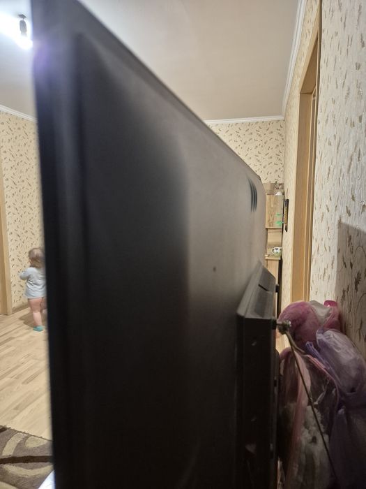 Продам телевизор