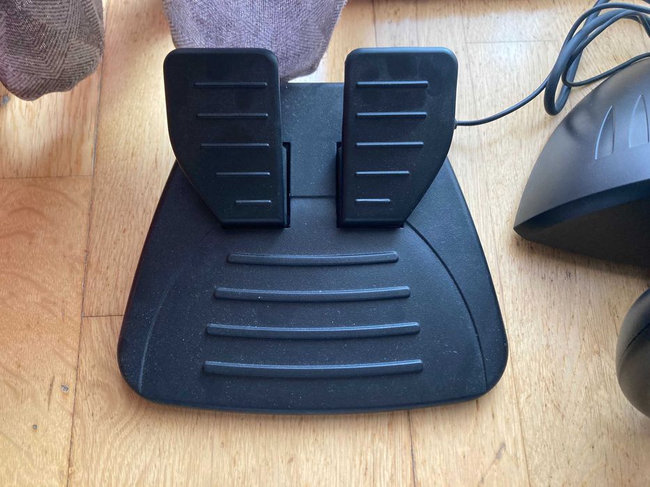 Ferrari Thrustmaster Wheel for PC, PS3, PS2, and Wii64738026078722124