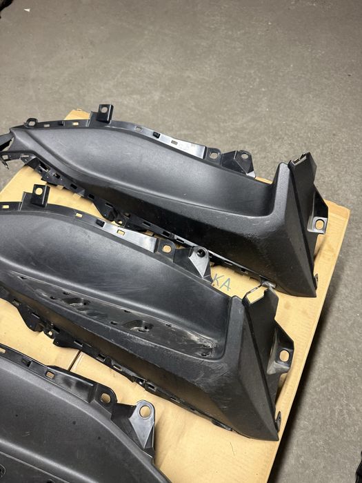 Prawa podloga podest podstopnica yamaha xmax 125 lub 300/400