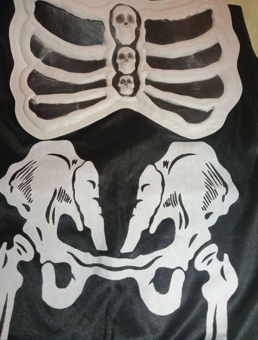 Костюм скелета на Хеллоуїн