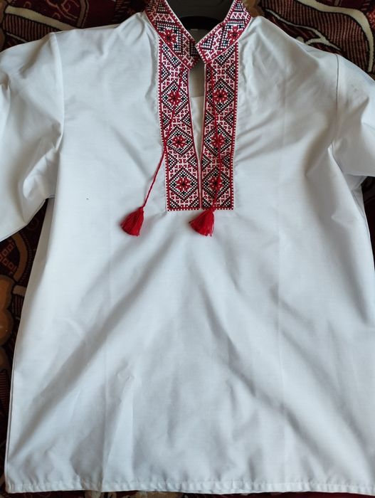 Продам вишиванку для хлопчика