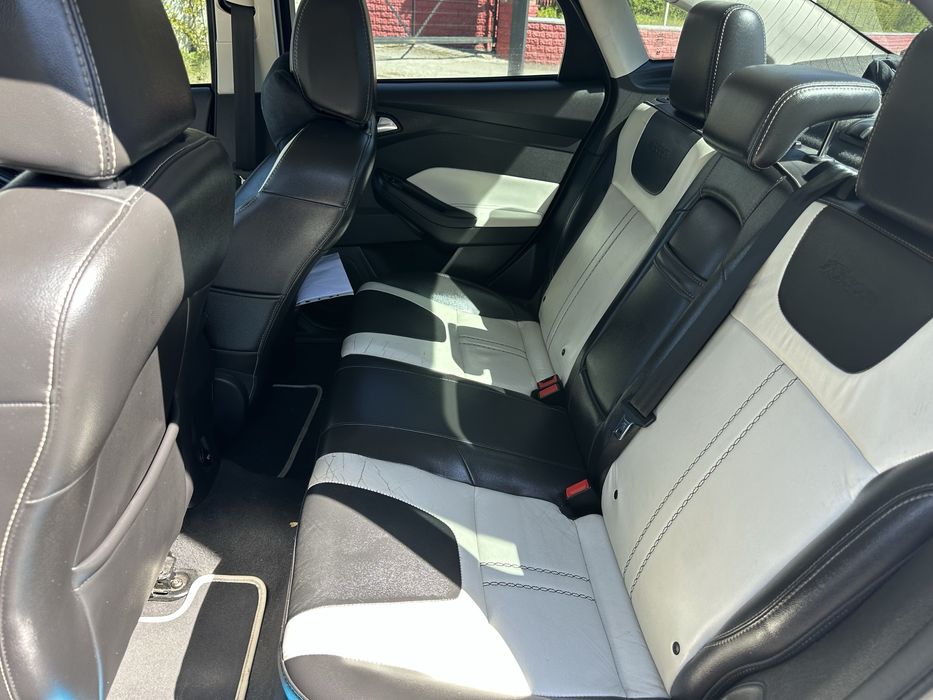 Продам власний автомобіль форд фокус
