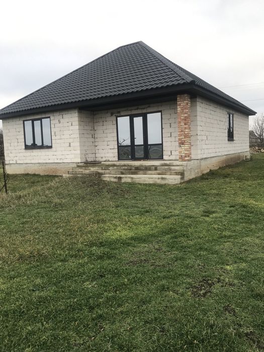 Продам дом в Зеленовке