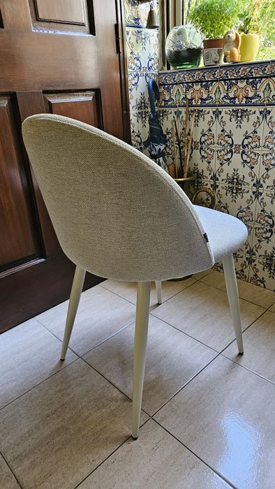 Quatro cadeiras da marca Sklum Kana