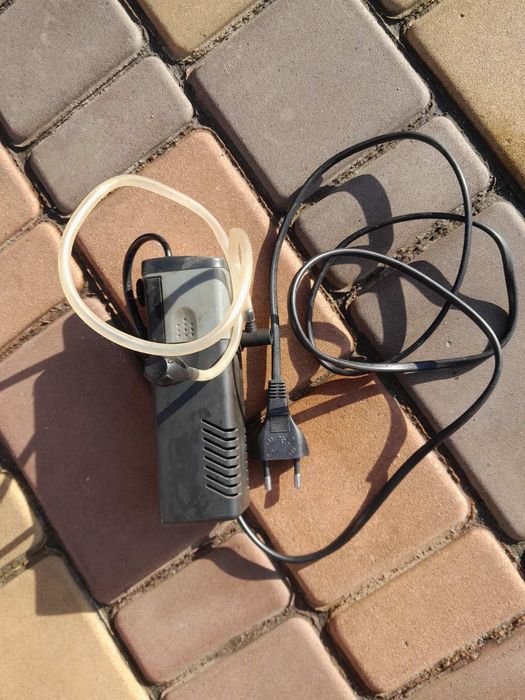 Фільтр для води в акваріум