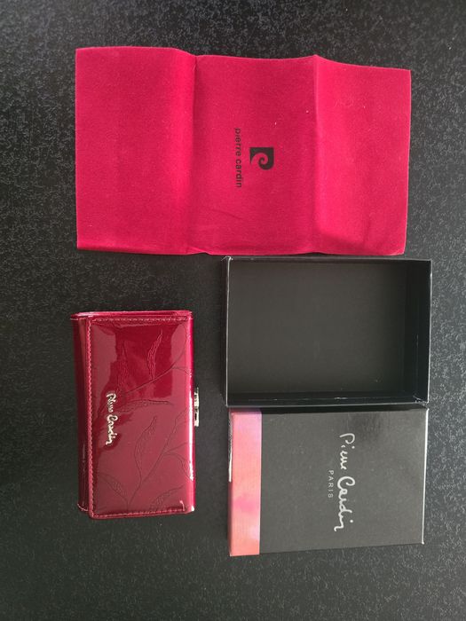 NOWY Skórzany Portfel Damski Pierre Cardin – Elegancka Czerwień (Komplet)