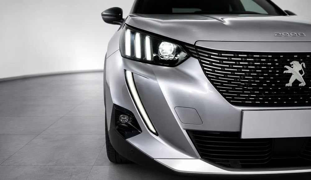 Peugeot e-2008 50 kWh GT