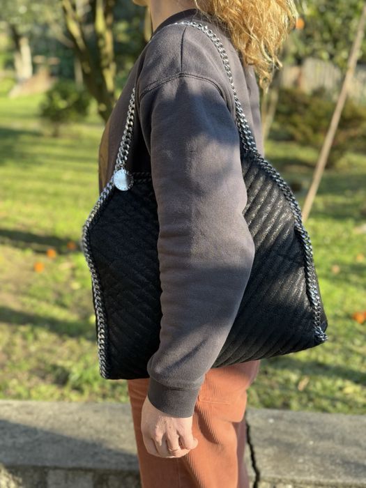 Carteira Stella McCartney Falabella chevron tote bag.