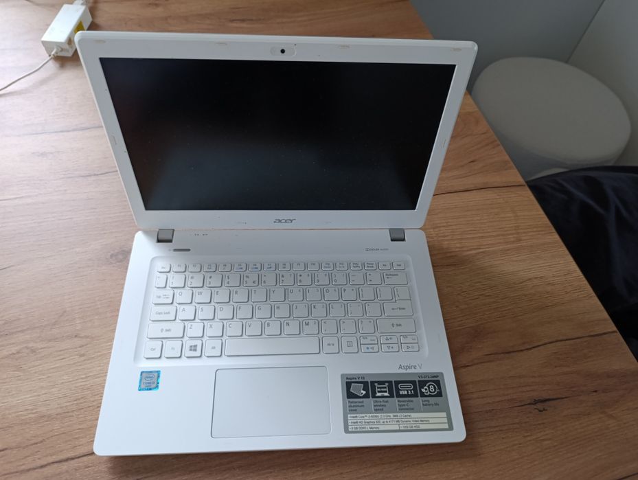 Laptop Acer aspire v 13