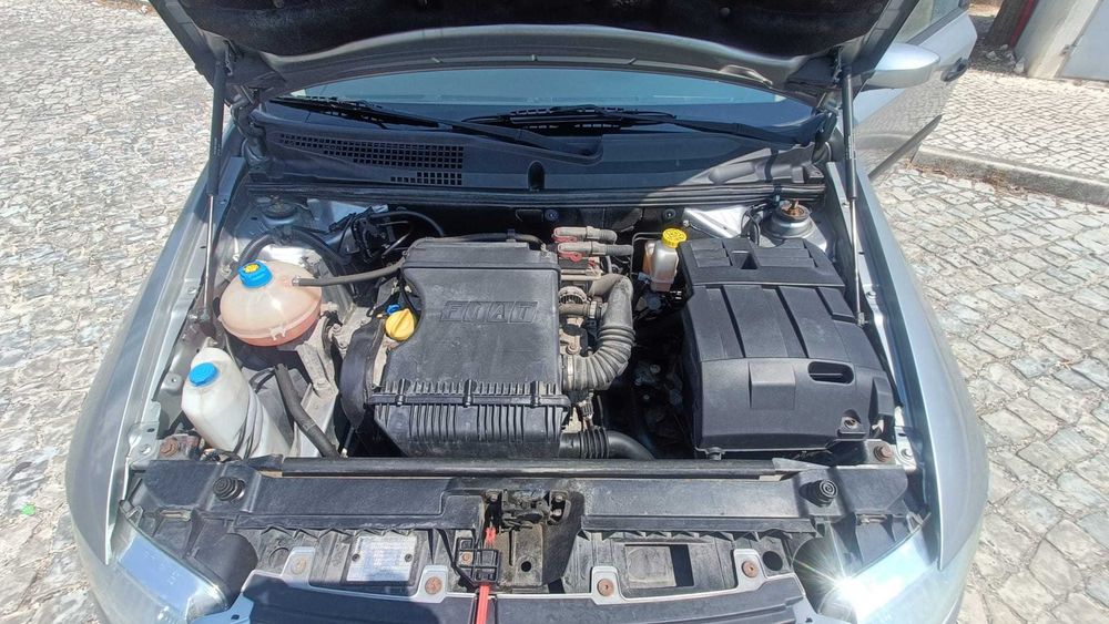 Vende-se Fiat Stilo 1.4 16v 95cv