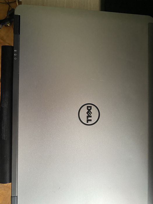 Ноунбук DELL в гарному стані