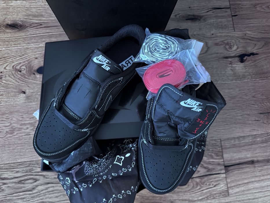 AIR Jordan 1 Low X Travis Scoott   42/5