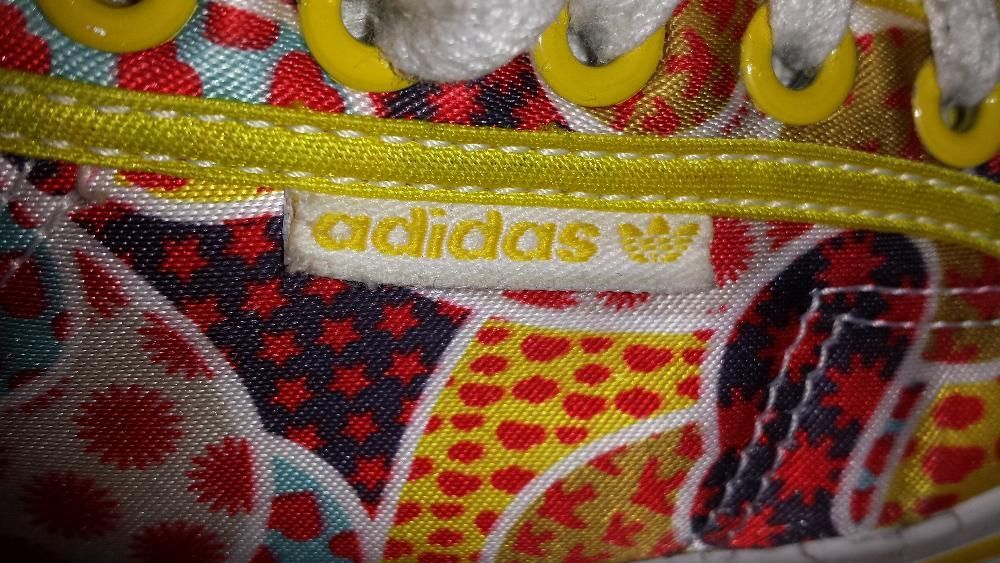 Sapatilhas adidas originais