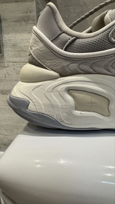 Buty Adidas Oznova w r. 40 2/3 szare