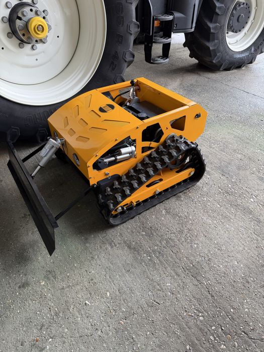 Corta Mato Telecomandado