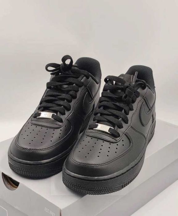 Nike_Air_Force_1_Low_07_Black Rozmiar.37.5