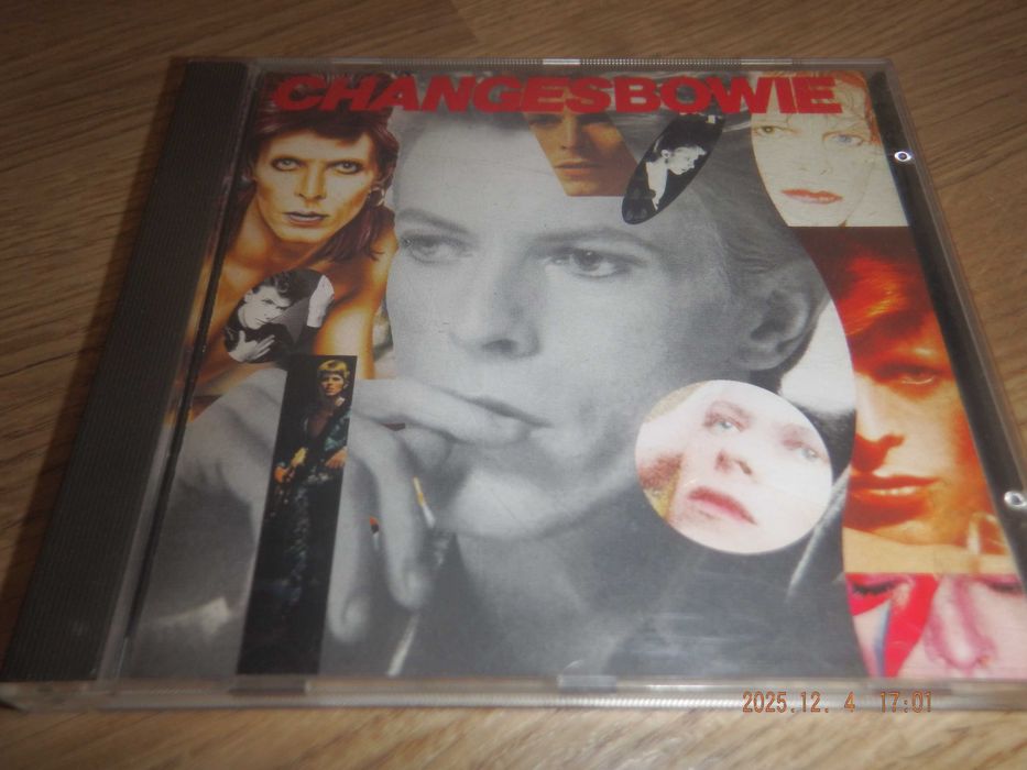 DAVID BOWIE - Changesbowie