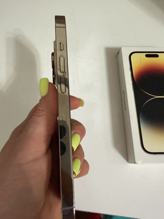 Продам iPhone 14 Pro (256)