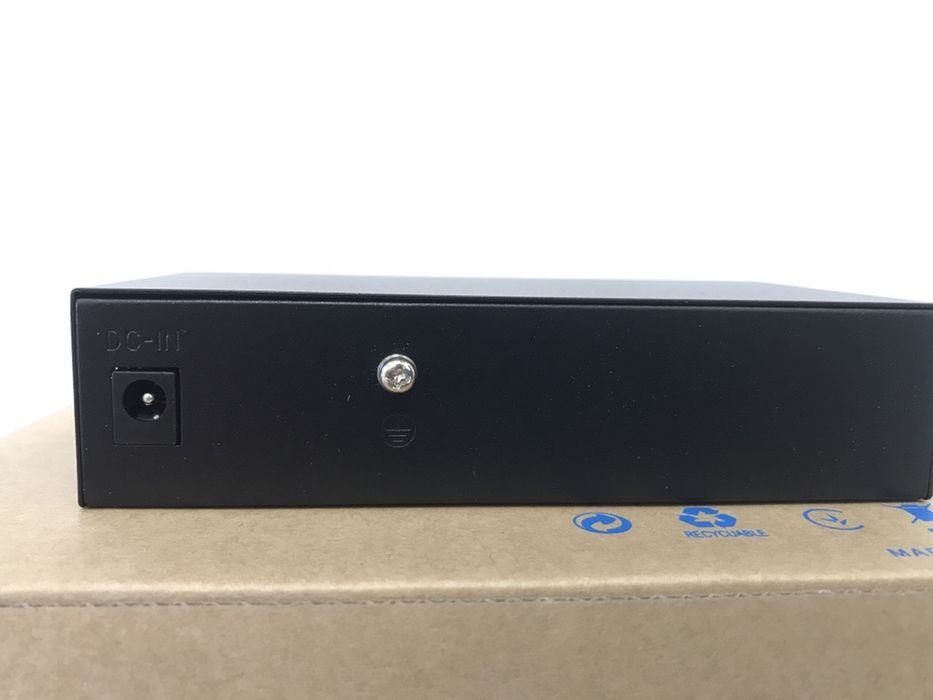 СВИЧ POE свитч на 4 камеры 6 портов для IP видеонаблюдения коммутатор