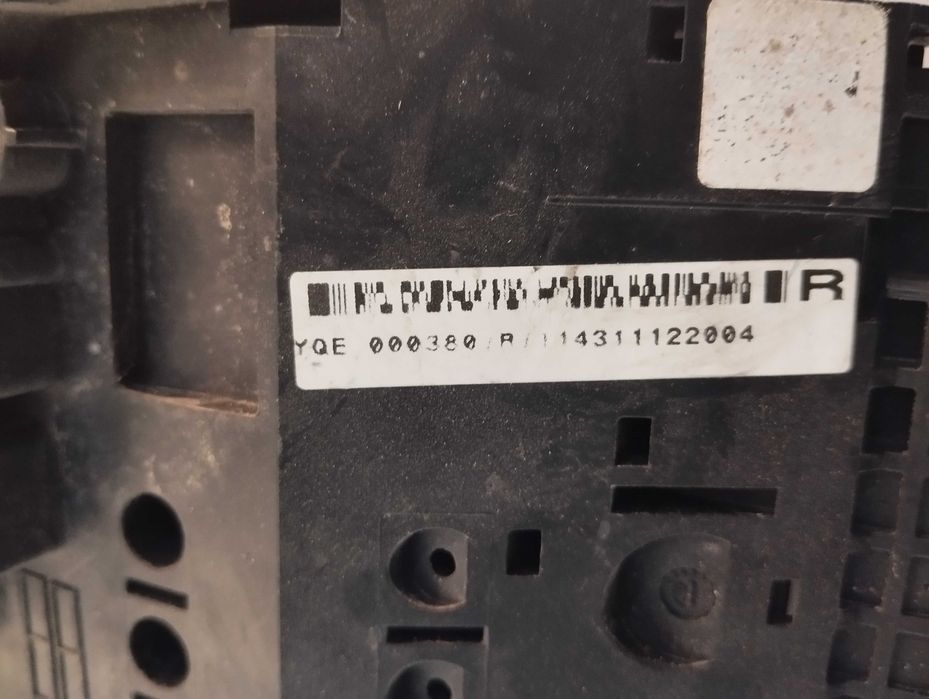 Caixa de Fusiveis Landrover Freelander 98-05 Ref: YQE000380 R