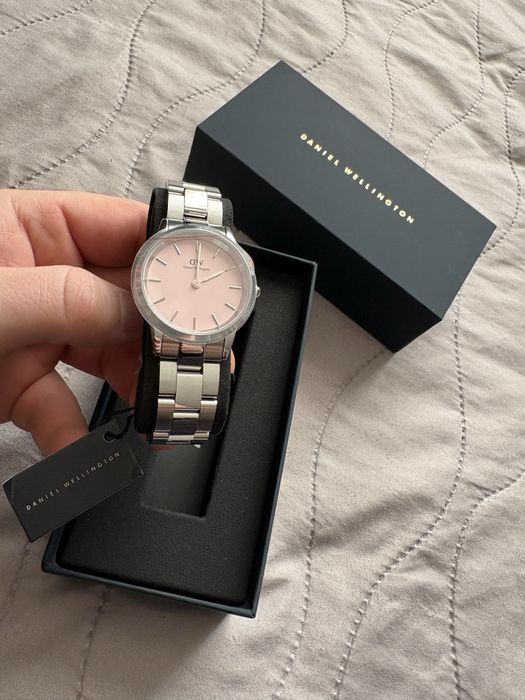 Zegarek damski marki Daniel Wellington