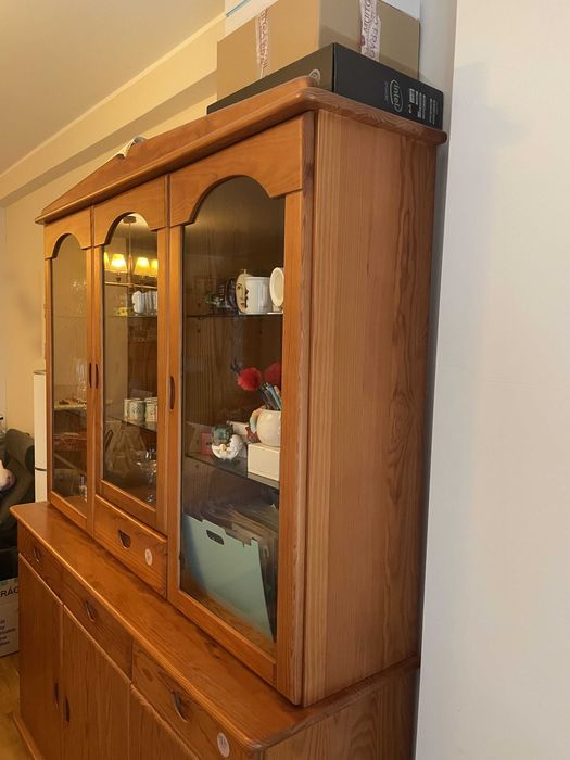 Louceiro de Sala / Cristaleira em Madeira de Castanheiro (2 Módulos)