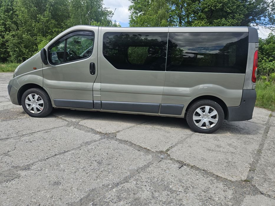 Wynajem busa wypożyczalnia 9 osób hak long wolne terminy