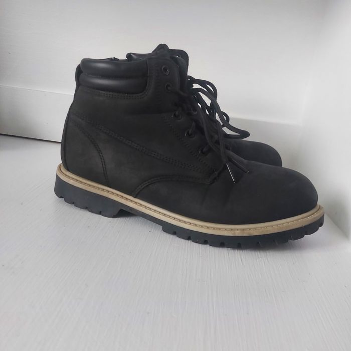 Жіночі демісезонні черевики ботинки 38 розмір