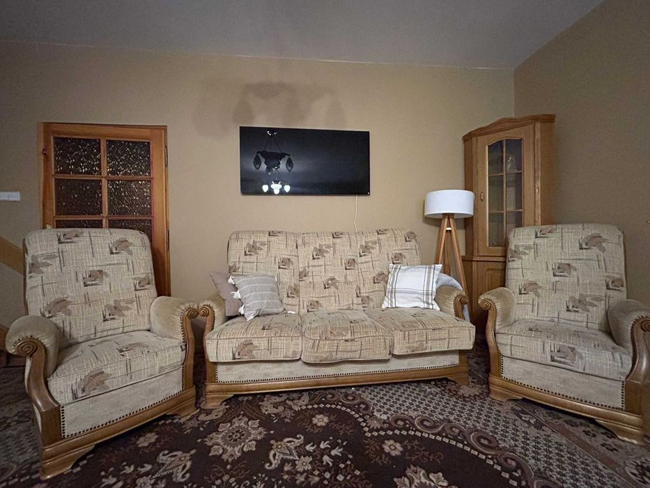 Komplet wypoczynkowy do salonu  (kanapa + 2 fotele)