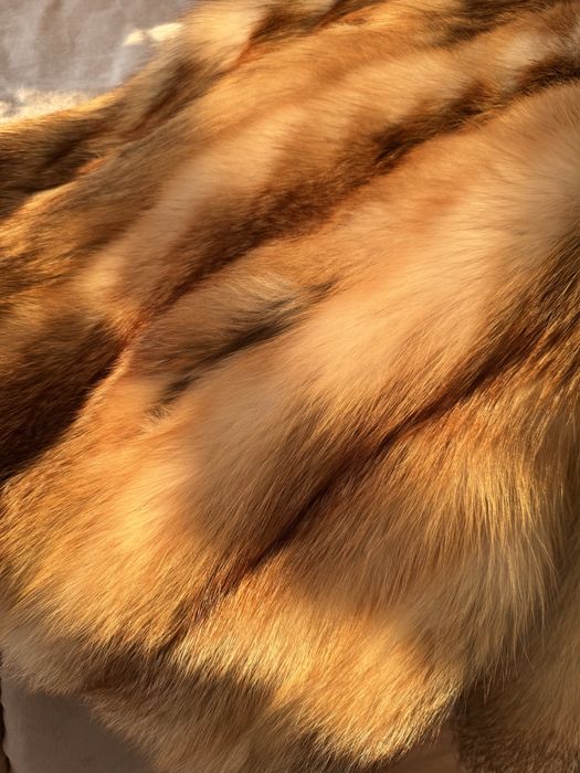 Шуба (напівшубок) з лисиці (натуральна)