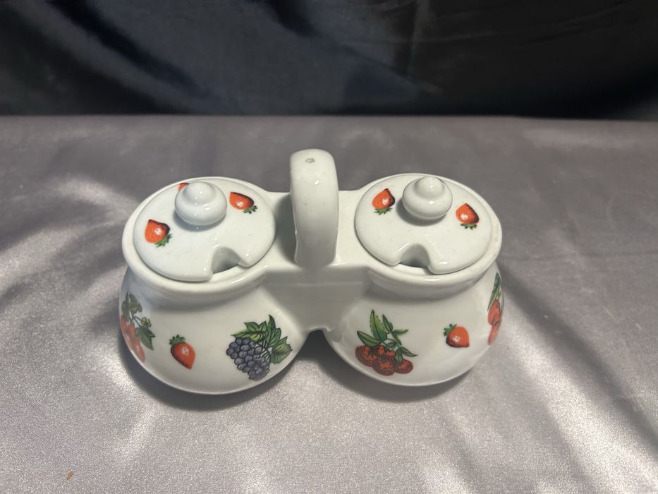 Podwójny Przyprawnik Ceramiczny z Owocowym Motywem