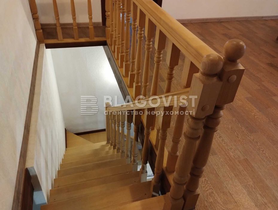 Продаж будинок с.Гатне 220 м. кв. з ремонтом є підвал, м.Київ-5км БЕЗ %
