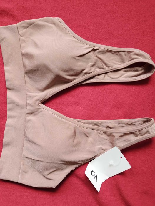 sportowy biustonosz c&a