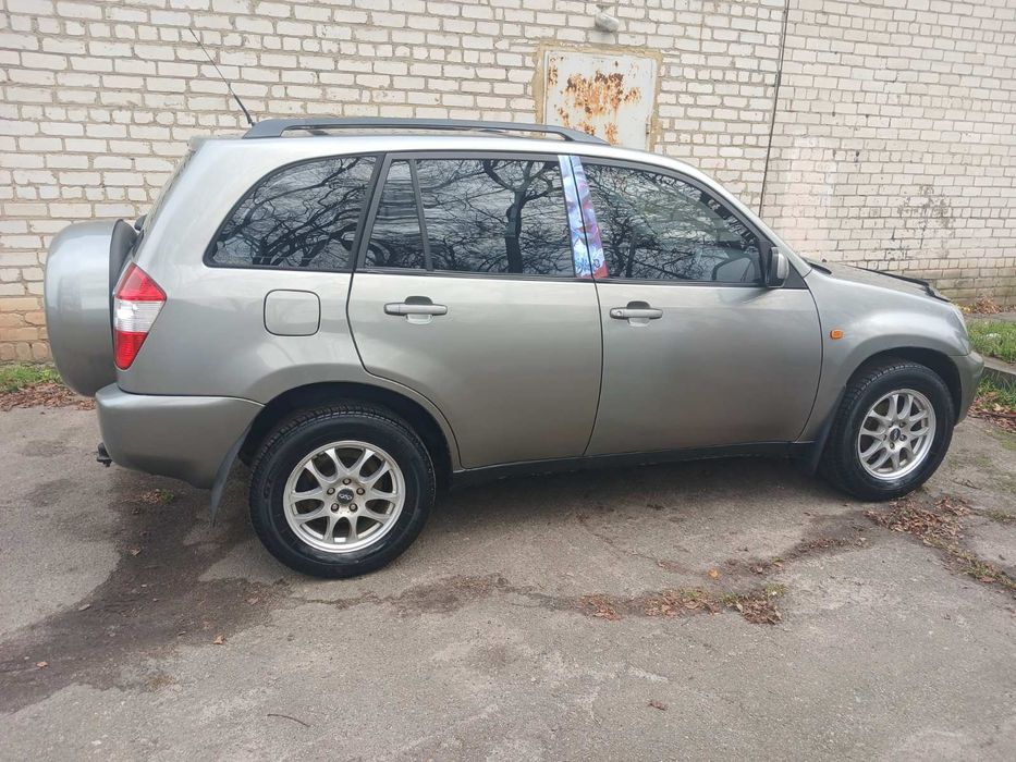 Продам автомобіль черрі тіго 2008р коробка автомат