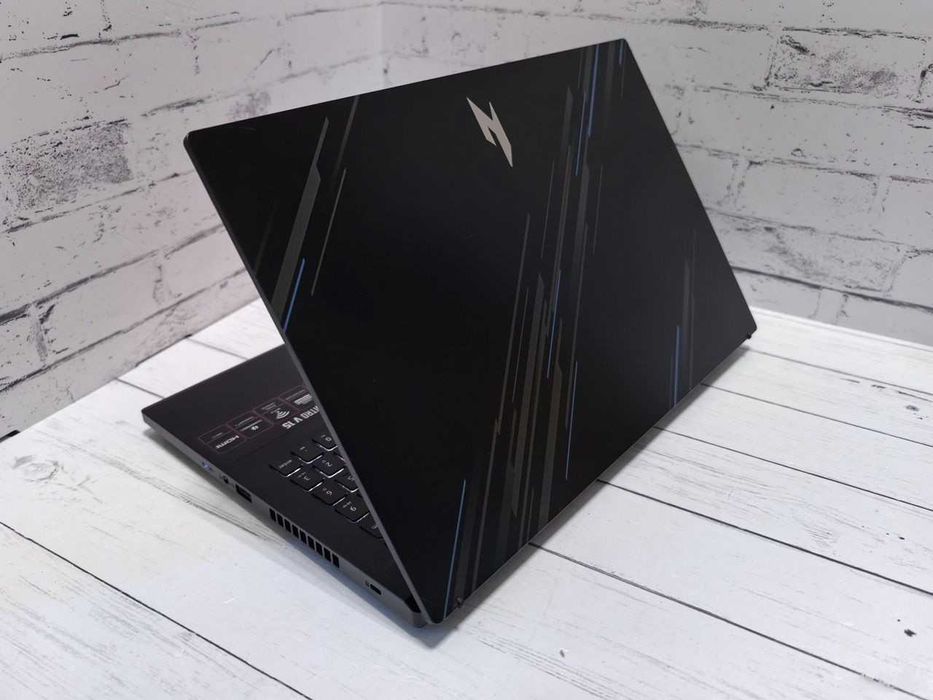 СУПЕР ДЕШЕВО ГЕЙМЕРСКИЙ НОУТ! RTX 4050 ! Киберпанк, Сталкер 2 !