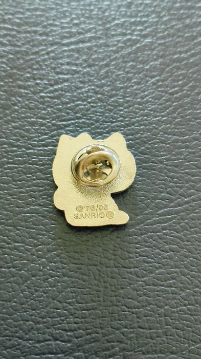 PIN hello Kitty original